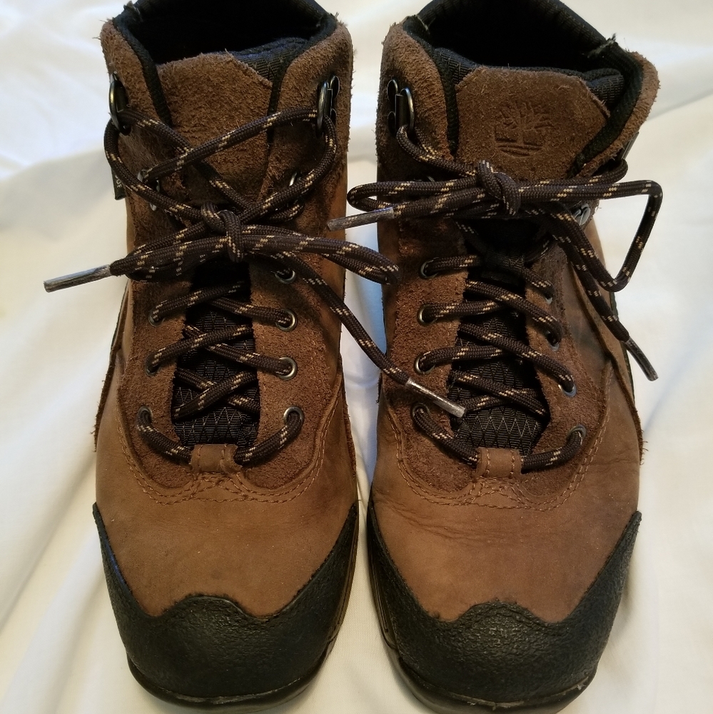Boys Size 3.5 Timberland Waterproof Boots